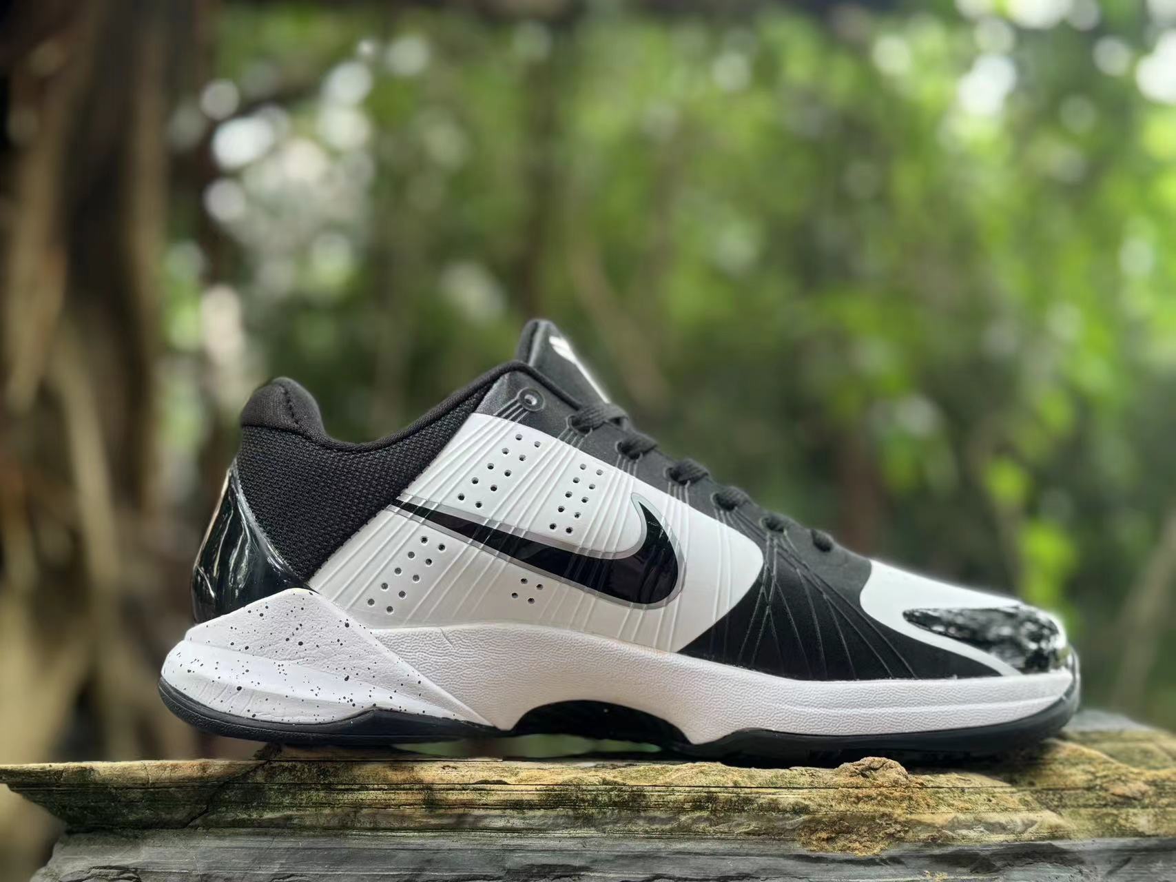 Nike Kobe 5 Black and White